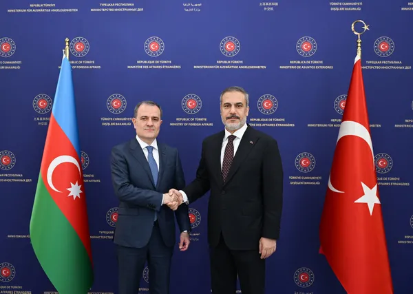 disisleri-bakani-hakan-fidan-iit-ulkelerinin-ortak-tavir-ortaya-koymasi-onemli-1690802330947.jpg Dışişleri Bakanı Hakan Fidan'dan flaş Laçin mesajı! Bakan Fidan Kur'an-ı Kerim'e alçak saldırılarda iki ülkeyi işaret etti - 1