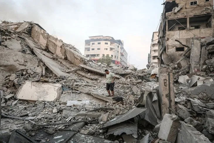 İsrail’den Gazze’ye yoğun bombardıman! Filistin direnişten geri adım atmıyor! İşte yeni görüntüler