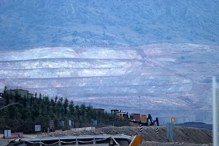 Erzincan'da kayıp 9 işçi için amansız mücadele! Sosyal medya farelerinden alçak provokasyonlar! Resmi açıklamalar geldi