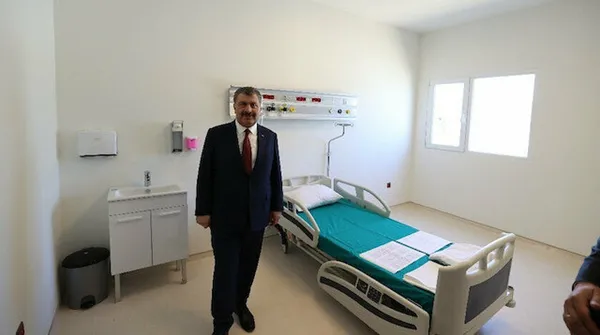 son-dakika-saglik-bakani-fahrettin-kocadan-flas-aciklama-smali-evlatlarimiz-uzerinden-yurutulen-kirli-kampanyaya-alet-olmayin-1609703056218.jpg Son dakika: Sağlık Bakanı Fahrettin Koca'dan flaş açıklama: SMA'lı evlatlarımız üzerinden yürütülen kirli kampanyaya alet olmayın! - 5