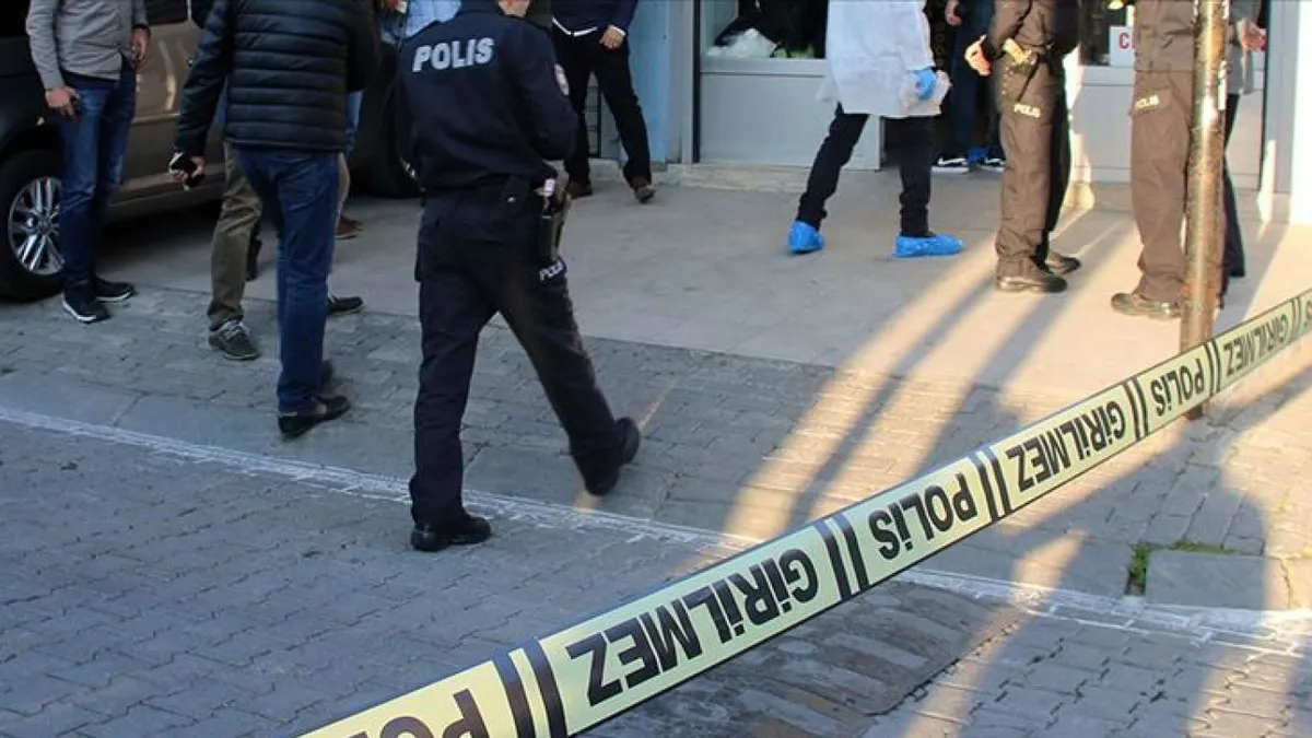 Aydın'da sokakta silahla vurulmuş halde 2 kişinin cesedi bulundu