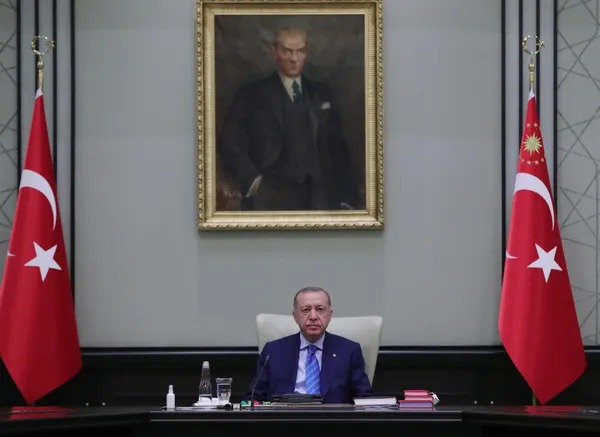 Kabine Toplantısı sona erdi! Yüz yüze eğitim nasıl olacak? Aşı olmayanlara kısıtlama gelecek mi? Başkan Erdoğan açıklayacak
