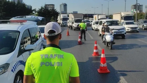 vatan-caddesi-trafige-kapandi-mi-19-mart-hangi-yollar-kapali-iste-alternatif-guzergahlar-1742363531339.jpg A Haber Foto Arşiv