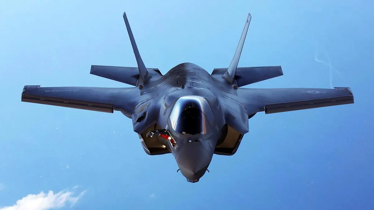 ABD'de F-35B hayalet savaş uçağı düştü! Pilot son anda kurtuldu