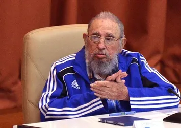 Fidel Castro hayatını kaybetti