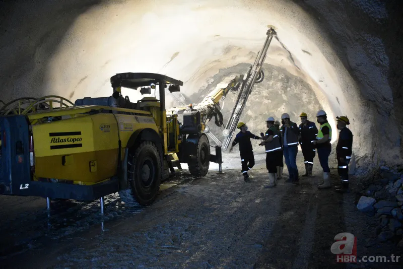 Zigana Tüneli'nde sona doğru! Dünyanın ikinci, Avrupa'nın ve Türkiye'nin en uzun çift tüplü karayolu tüneli olacak 20