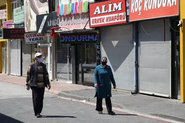 65 yaş üstü vatandaşlar 50 gün sonra sokakta! İşte o görüntüler