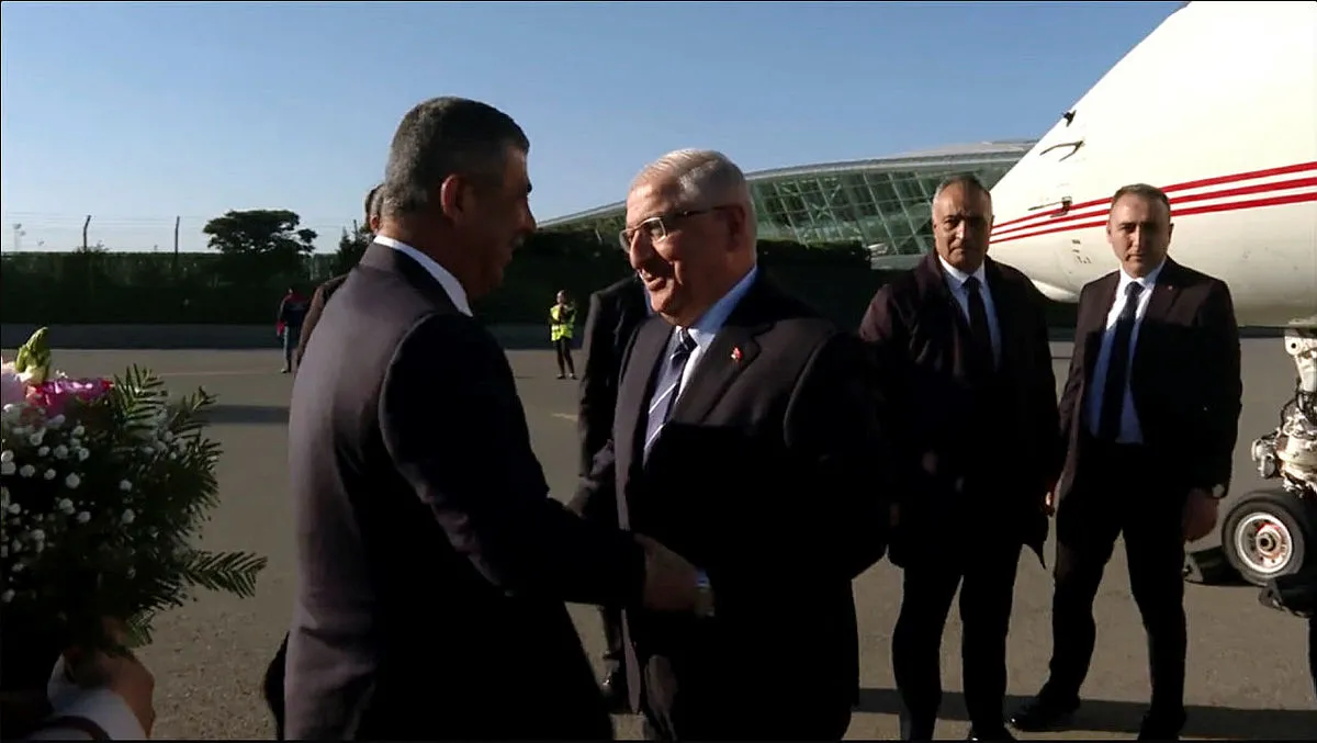 Milli Savunma Bakanı Yaşar Güler'den Azerbaycan'a önemli ziyaret