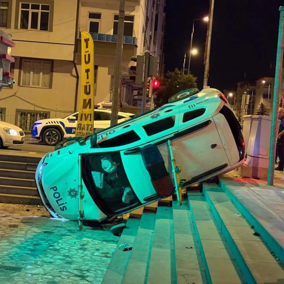 Kayseri'de feci kaza! Polis aracı ve otomobil çarpıştı: 2'si bekçi 3 yaralı