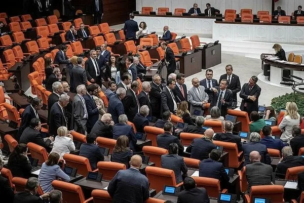 CHP’li Veli Ağbaba’dan U dönüşü! Seçim öncesi Kılıçdaroğlu dürüst seçim sonrası ’Kılıçdaroğlu bedel ödesin’