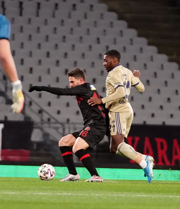 Ligin yeni lideri Fenerbahçe! Karagümrük 1-2 Fenerbahçe MAÇ SONUCU-ÖZET