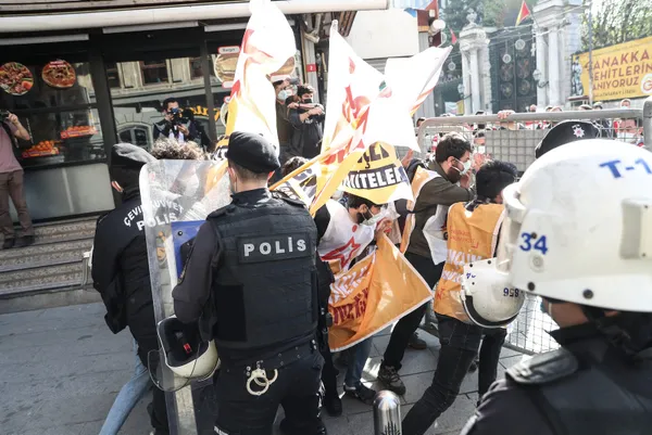 Son dakika | 1 Mayıs provokatörleri yine sahnede! Polis geçit vermedi