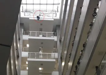 İstanbul Adalet Sarayı'nda intihar girişimi
