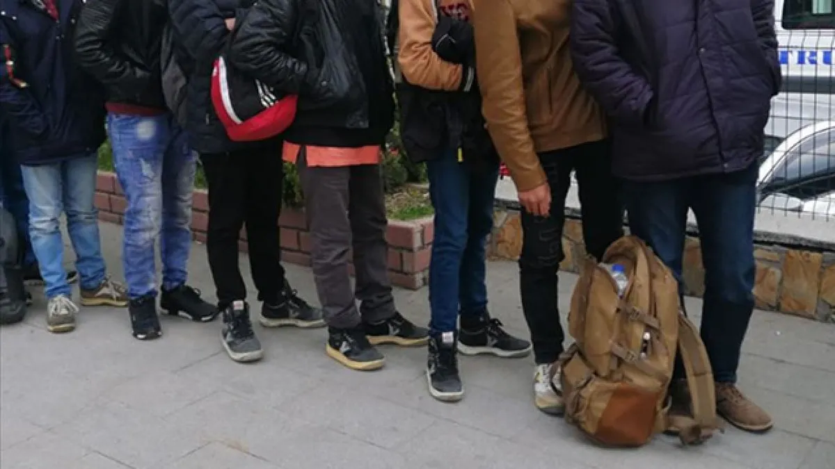 Edirne'de 17 düzensiz göçmen yakalandı