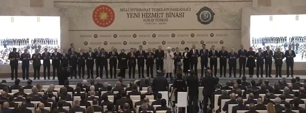 Son dakika: Başkan Erdoğan: MİT, Libya’da üzerine düşen görevleri hakkıyla yerine getiriyor