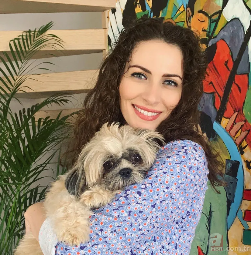 Nerede olduğu merak ediliyordu... Selena'nın Selin'i Cansu Demirci'nin son hali ortaya çıktı! 21