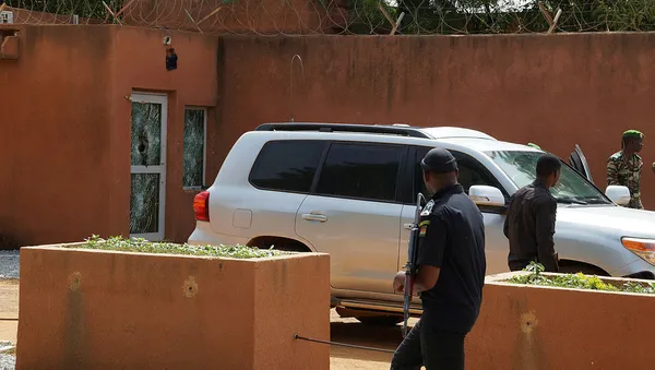 Macron’dan Fransa’yı ayağa kaldıran açıklama: Niamey Büyükelçisi Sylvain Itte Nijer’de rehin