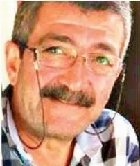 Firari FETÖ'cü Bülent Keneş CHP'li Sezgin Tanrıkulu'nun terörist ağabeyi Saim Vildan Tanrıkulu ile görüştü! Başkan Erdoğan'ın İsveç'ten iadesini istediği isimler arasında 6