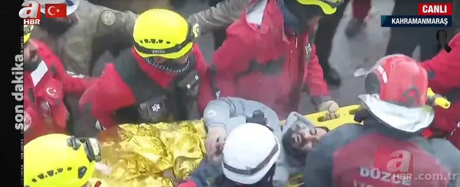 Depremin 5. gününde peş peşe MUCİZE kurtuluşlar! Gözyaşları sel oldu… A Haber o anlara tanıklık etti | Adıyaman'da 8 aylık bebek ve ailesi çıkarıldı 3