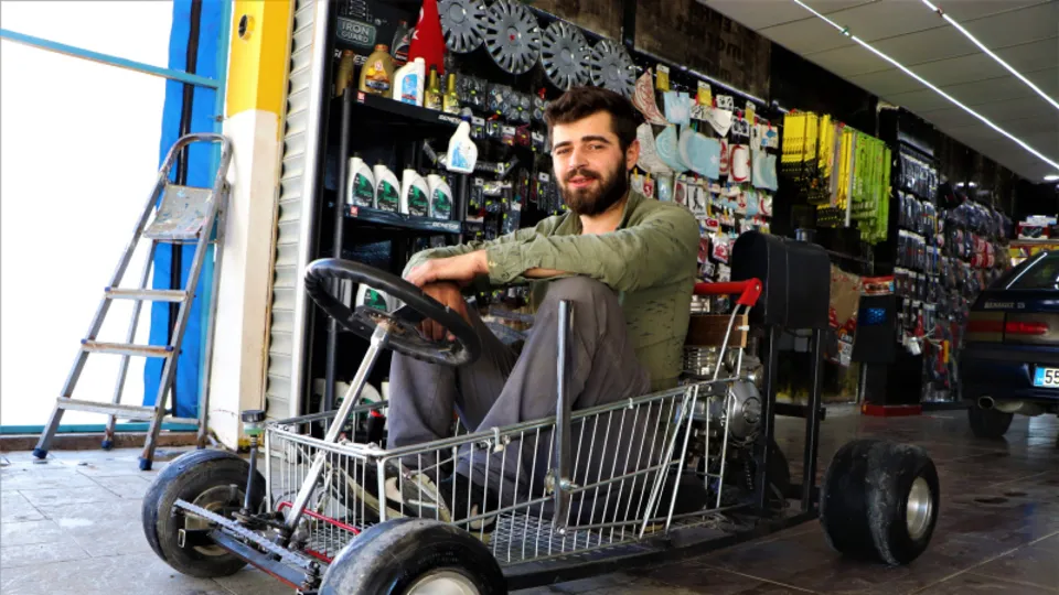 Son dakika | Samsunlu mucitten inanılmaz başarı! Alışveriş sepetinden araba yaptı: 120 km hız yapabiliyor