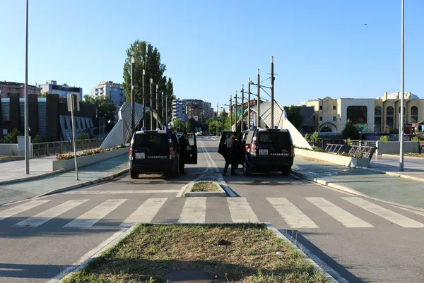 1659365359796.jpg Sırbistan-Kosova gerilimi tırmanıyor! Polislere ateş açıldı vatandaşlar saldırıya uğradı! Kosova Başbakanı Albin Kurti duyurdu - 4