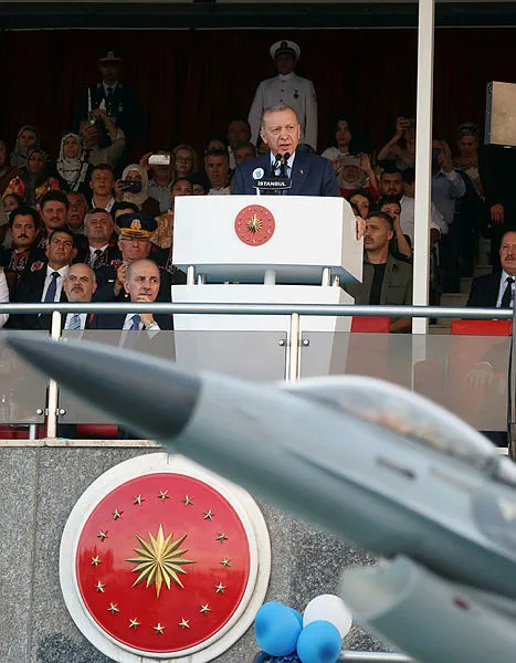 baskan-erdogan-artik-kendi-savas-ucagimizi-yapar-hale-geldik-daha-da-ileriye-gidecegiz-1693497210499.jpg Başkan Erdoğan: Artık kendi savaş uçağımızı yapar hale geldik daha da ileriye gideceğiz - 2