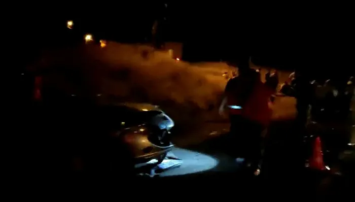 son-dakika-siirtte-otomobille-kamyonet-carpisti-11-yarali-1657835414731.jpg Son dakika: Siirt'te otomobille kamyonet çarpıştı: 11 yaralı - 2