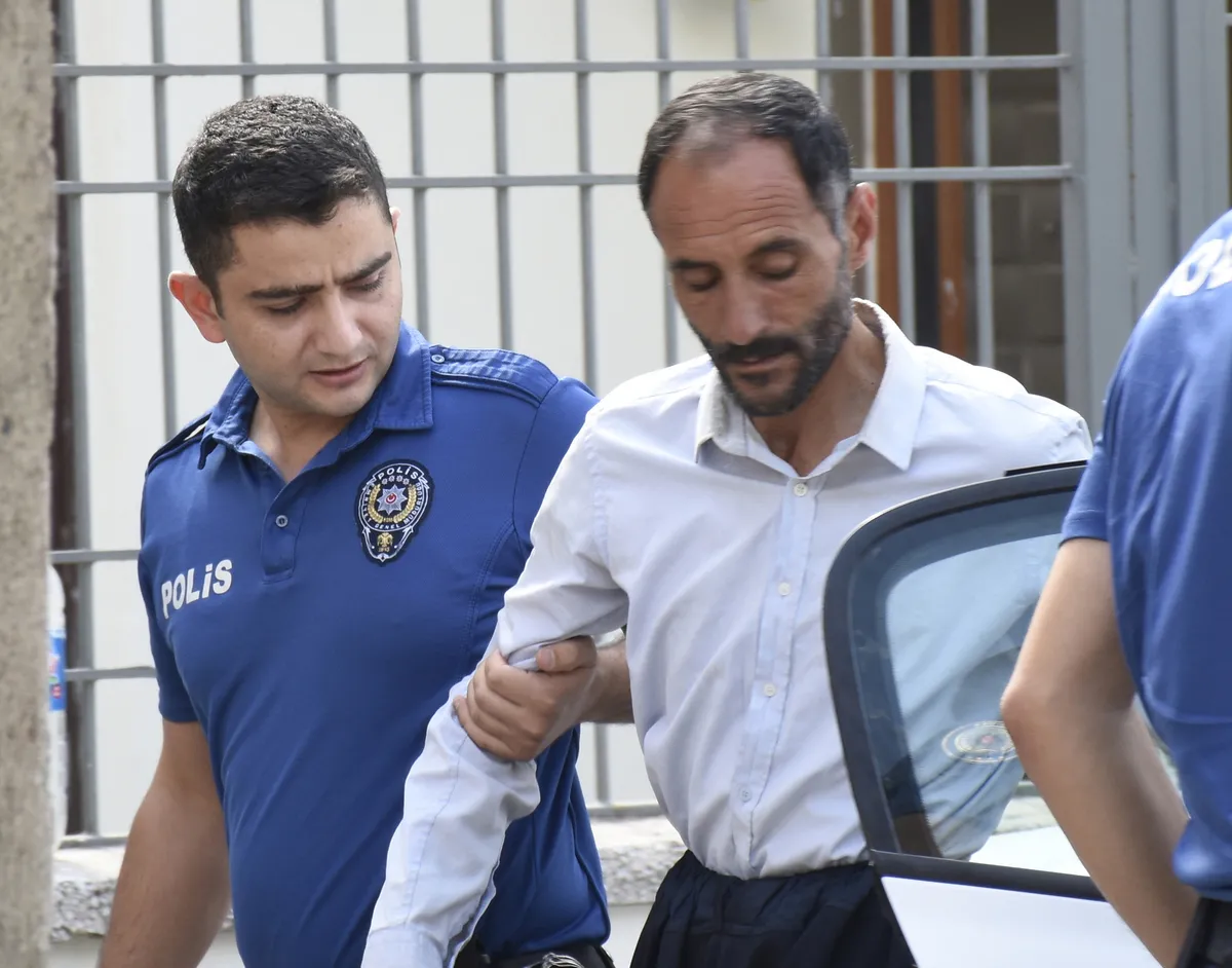 1790940880620.jpg Büşra bebeğin kardeşlerinden kan donduran ifade: Babamız annemizi döverken Büşra kucağından düşüp can verdi - 2