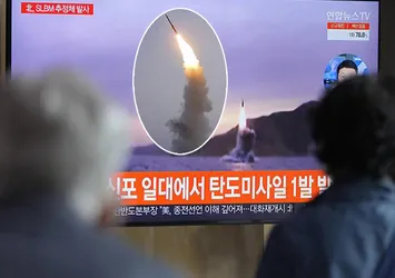 Dünya basını korkuyla Kuzey Kore'yi izliyor! Japonya sınırında füze denemesi