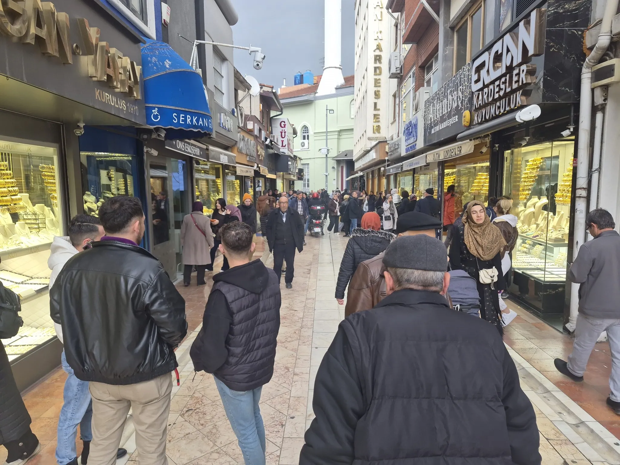 Pide değil altın kuyruğu! Fiyat düştü Kapalıçarşı'da talep patladı