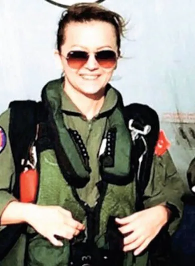 NATO'daki skandalı Ebru Binbaşı ortaya çıkardı - 1
