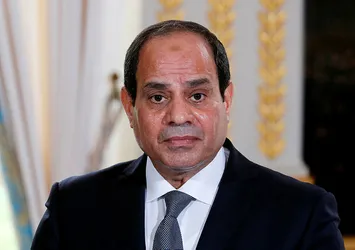Darbeci Sisi'yi kim koruyor?
