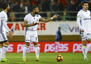 Fenerbahçe'de Lens'ten takım arkadaşlarına tepki