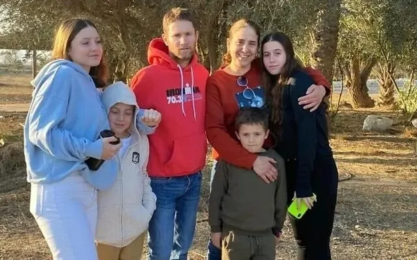 Hamas’ın tutsak ettiği İsrailli esir yaşadıklarını tek tek anlattı! Siyonist devletin büyük yalanları patladı: Bedenleriyle korudular