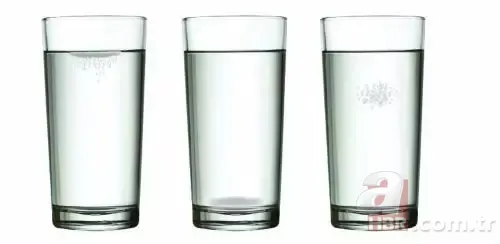 Sabah bir bardak suya tükürün! Tükürüğünüz suyun yüzeyinde kalmıyorsa… 9