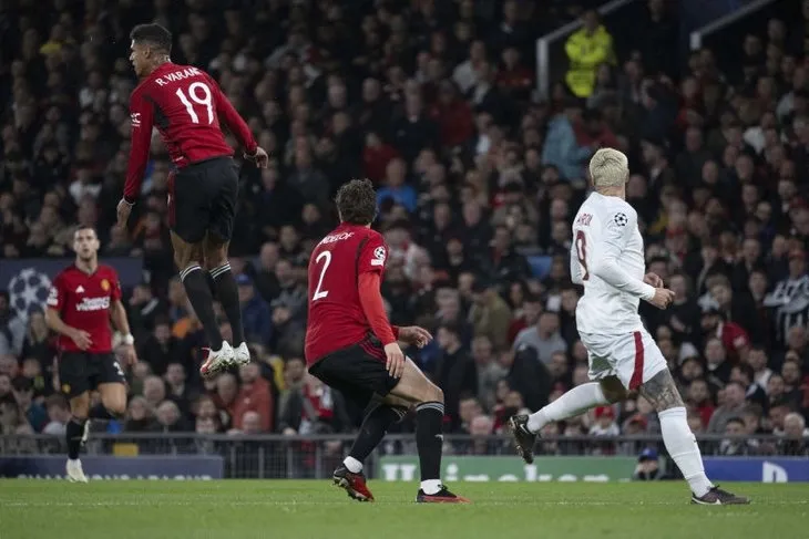 Manchester United Galatasaray maçı | Geceye damga vuran sözler: Düşler tiyatrosu kabuslar evine döndü
