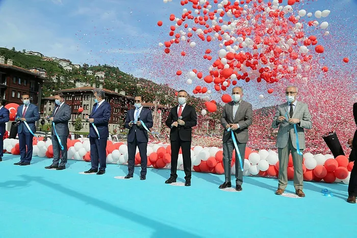Son dakika: Başkan Erdoğan video konferans ile Rize'de açılışa katıldı - 2
