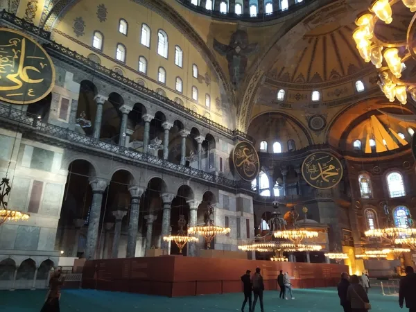 Ayasofya’da dev iskele 7 yıl sonra kaldırıldı | 'Serafim Melekleri' de yıllar sonra göründü - 2