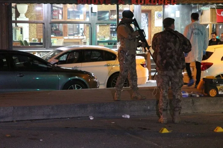 Polis ekipleri bölgeyi çembere aldı! İstanbul Beyoğlu’nda silah sesleri! Mekanı kurşun yağmuruna tuttular