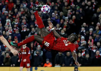 Liverpool'un Müslüman yıldızı Sadio Mane'den ülkesi Senegal'e korona hastanesi