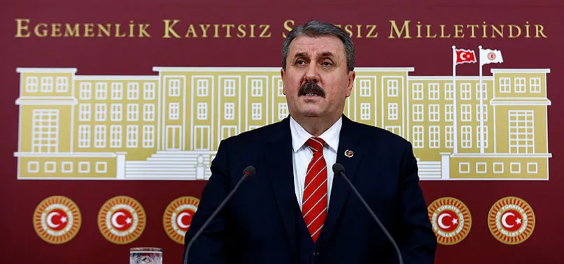 Mustafa Destici'den Tunç Soyer'e sert sözler!