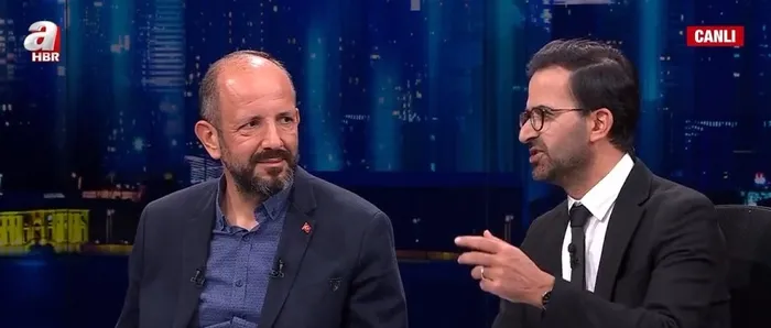 Kemal Kılıçdaroğlu Maltepe'de "adaylık mitingi" mi yaptı? | Akşam Gazetesi Yazarı Kurtuluş Tayiz: Rol çalmaya çalışıyor! - 2
