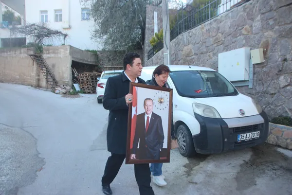 İngiliz uyruklu Peter Down Başkan Erdoğan hayranı! AK Parti'den yaşlı adama anlamlı hediye - 4