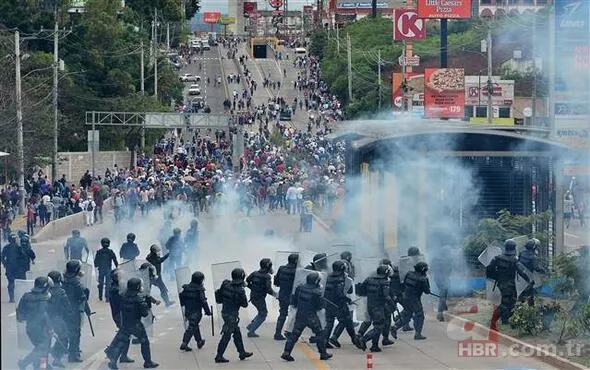 Honduras’ta protestocular ABD elçilik binasının kapısına dayandı 9