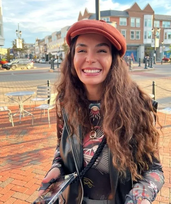 Ebru Şahin sıfır makyaj yakalanınca eli ayağına dolandı! 2 saat cilt bakımı yaptıran Ebru Şahin aracına binmek isterken akla karayı seçti 8