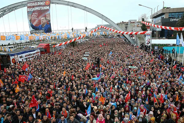 Meydanlar 14 Mayıs zaferini çağırıyor! Numan Kurtulmuş üstüne basa basa söyledi: AK Parti açık ara birinci - 6