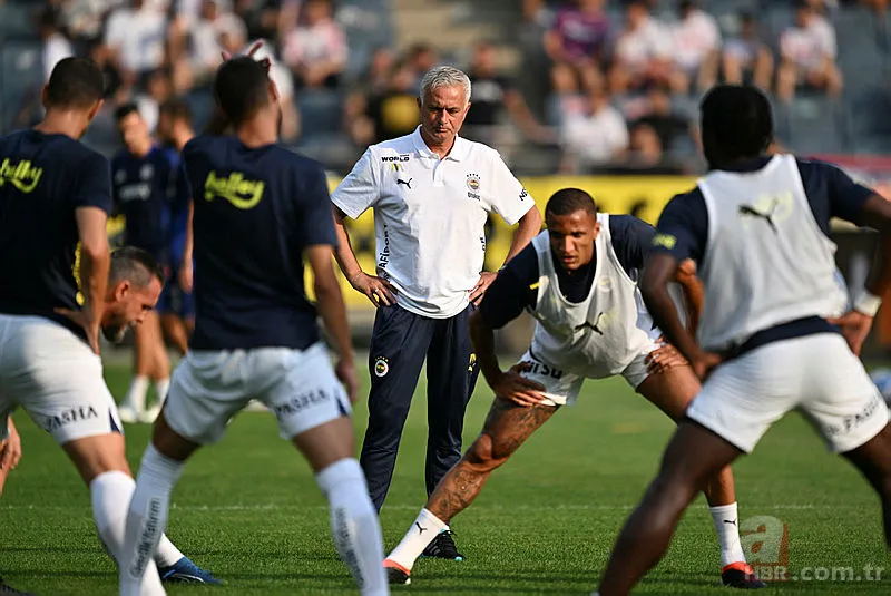 Galatasaray'ın eski yıldızı Fenerbahçe yolunda! Mourinho istedi yönetim harekete geçti 1
