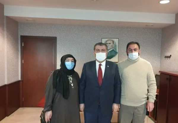 baskan-erdoganin-talimati-ile-turkiyeye-gelen-dilara-sahinden-guzel-haber-fisini-cekeceklerdi-hayata-dondu-1649830787044.jpg Başkan Erdoğan’ın talimatı ile Türkiye’ye getirilen Dilara Şahin’den güzel haber! Fişini çekeceklerdi, hayata döndü - 3