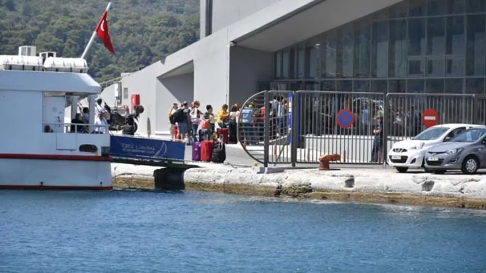 Samos Adası, Türkler'le doldu