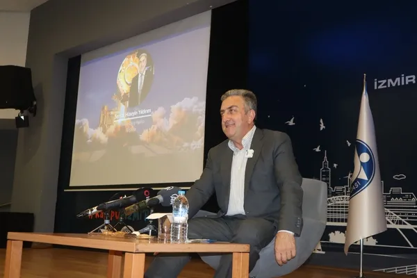 ilk-turk-astronot-olmak-icin-binlerce-kisi-basvurdu-kac-kisi-egitim-alacak-1655192377705.jpg İlk Türk astronot olmak için binlerce kişi başvurdu! Kaç kişi eğitim alacak? - 1